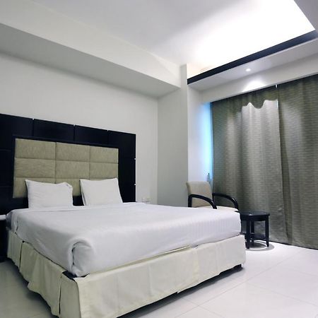 Orchid Business Hotel Chittagong Exterior photo