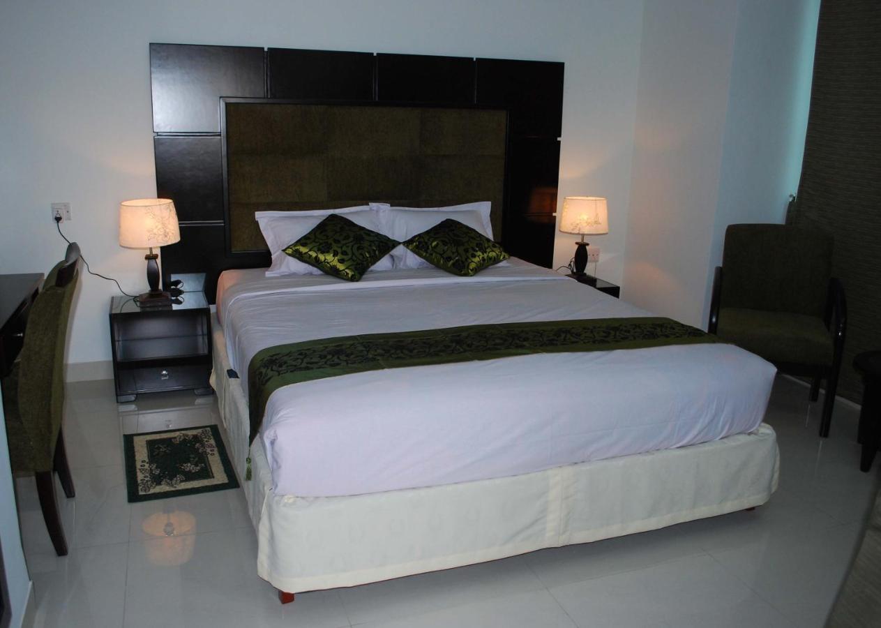 Orchid Business Hotel Chittagong Exterior photo